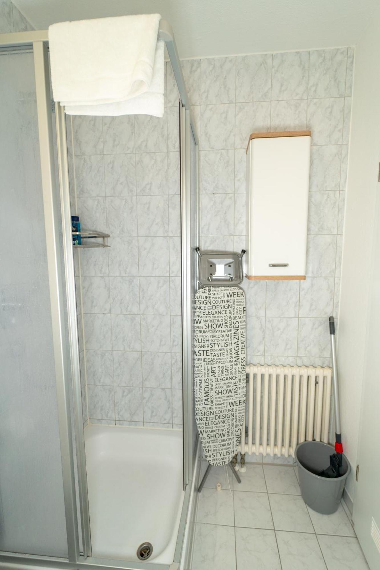 Range - Apartments - Kueche - Wlan - Netflix - Bis Zu 7 Personen Fellbach Dış mekan fotoğraf