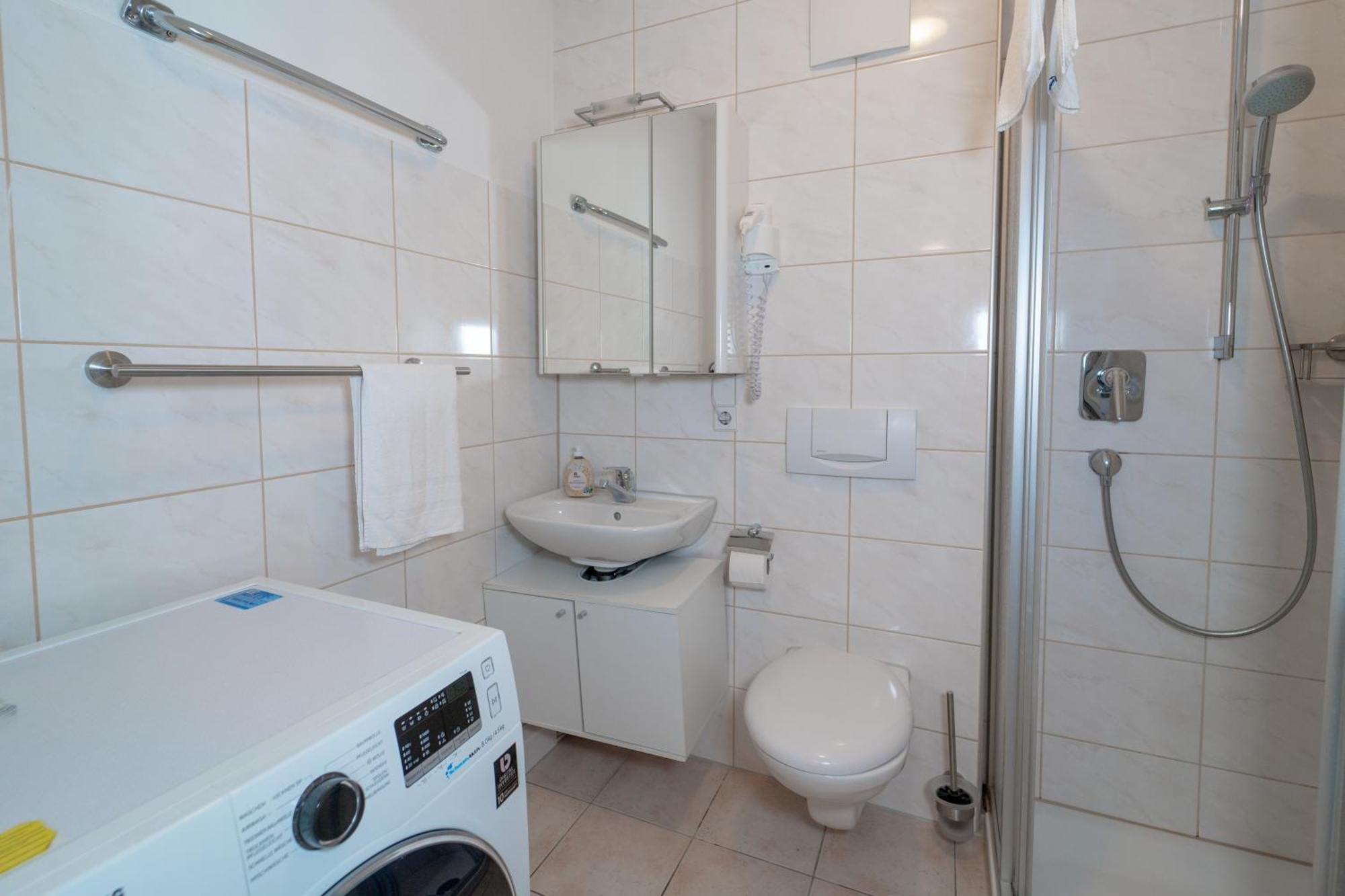 Range - Apartments - Kueche - Wlan - Netflix - Bis Zu 7 Personen Fellbach Dış mekan fotoğraf